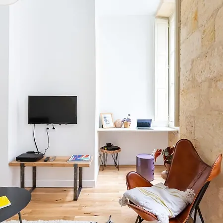 Guestready - Bright And Cosy Studio In The Historical Heart Of Bordeaux דירה בורדו