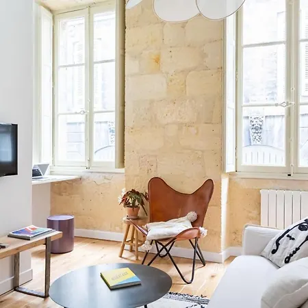 Guestready - Bright And Cosy Studio In The Historical Heart Of Bordeaux