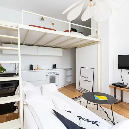 דירה Guestready - Bright And Cosy Studio In The Historical Heart Of Bordeaux *
